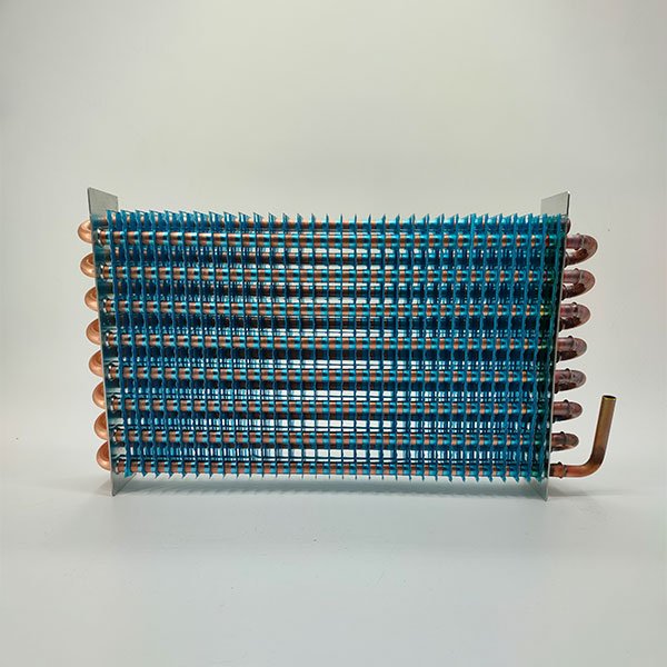 Display cabinet evaporator