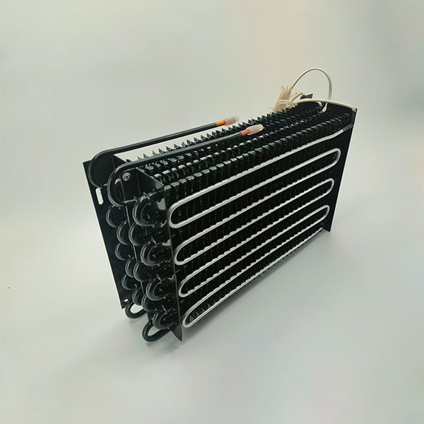Display cabinet evaporator