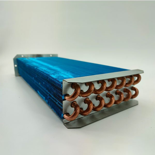 Automotive air conditioning evaporator