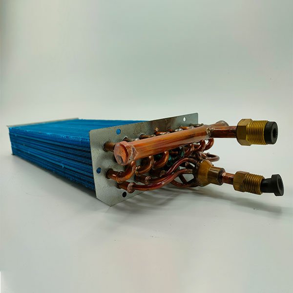 Automotive air conditioning evaporator