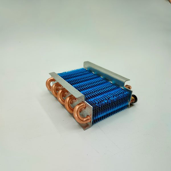 Inclined tube finned evaporator