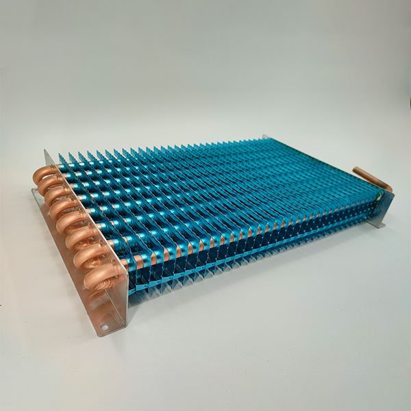 Display cabinet evaporator