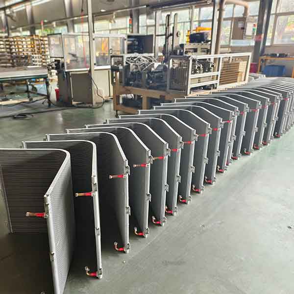 Microchannel condenser